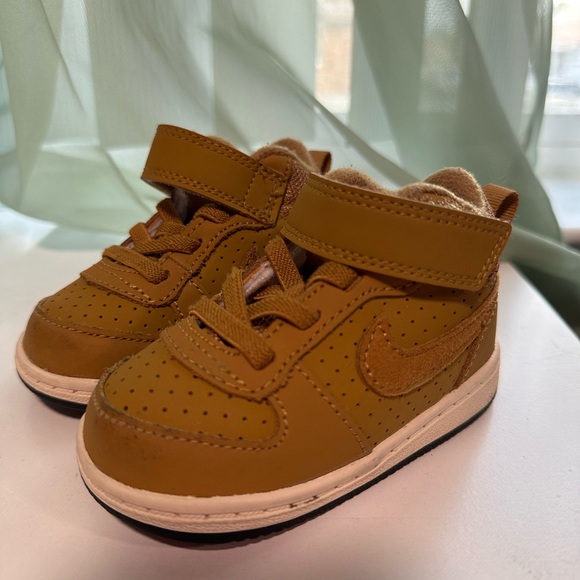 Nike Tan High-Top Sneakers with Velcro Strap - Picture 1 of 5